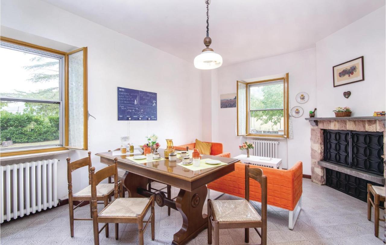 Amazing Home In Spoleto With Wifi Bazzano Inferiore Luaran gambar