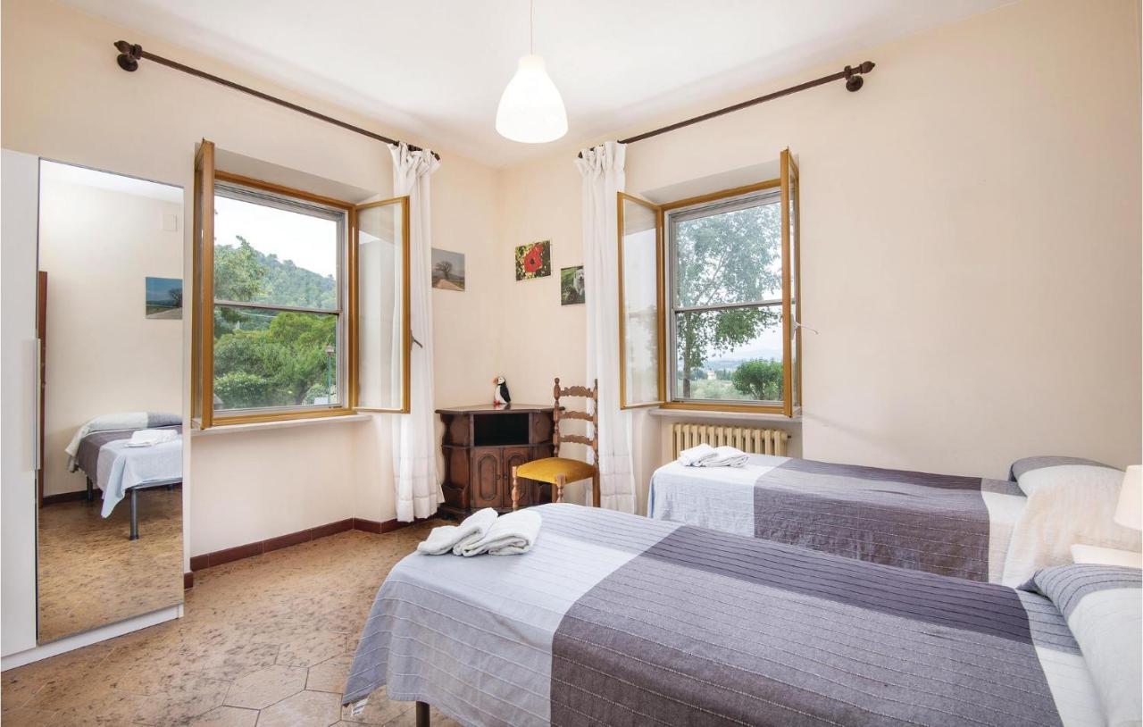 Amazing Home In Spoleto With Wifi Bazzano Inferiore Luaran gambar